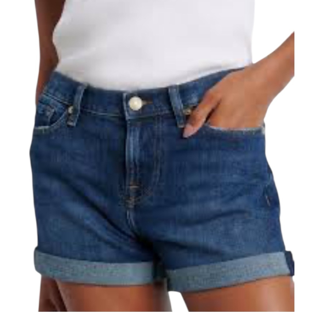 Seven7 Women’s Mid-Rise Comfort Stretch Weekend Denim Shorts Divine Blue Cuffed